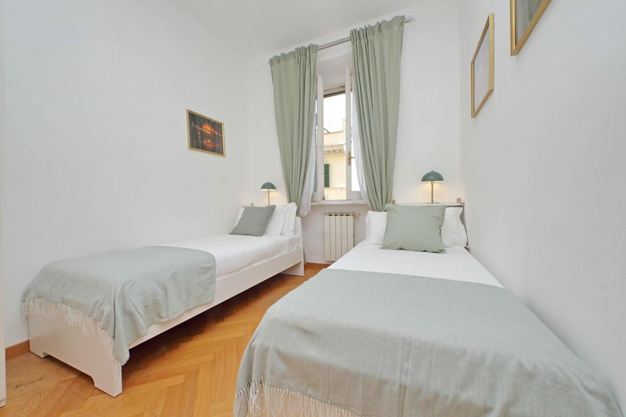 Ych-Comfortable 2 Bedrooms Flat Near Colosseum Řím Exteriér fotografie